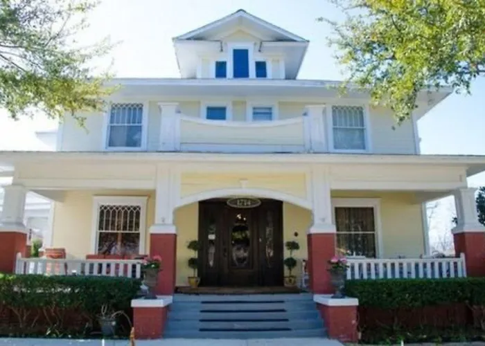 Rosen House